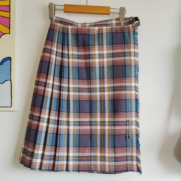 Vintage Plaid Kilt - St. Michael - Picture 1 of 14